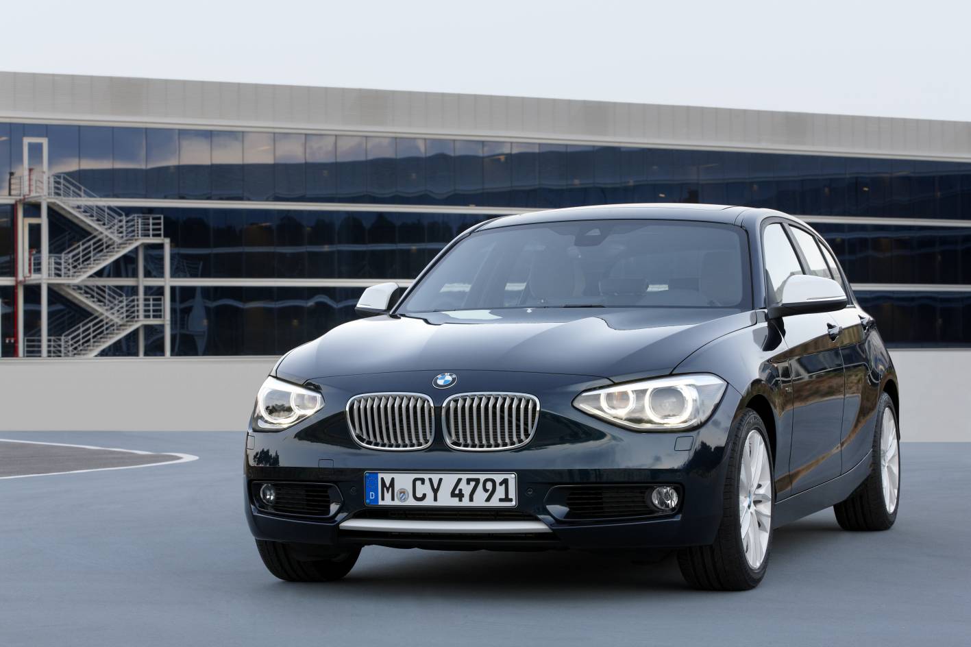 Review 2012 BMW 1 Series Hatchback Review CarShowroom