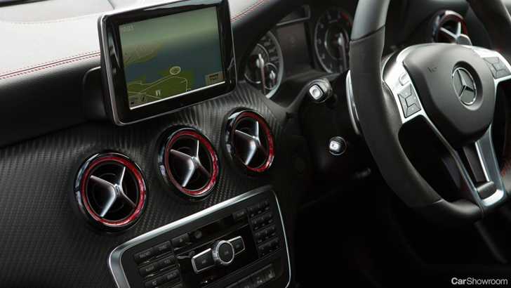 2014 MERCEDES-BENZ A45 5D HATCHBACK AMG