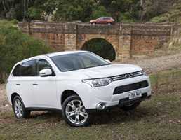 2014 MITSUBISHI OUTLANDER