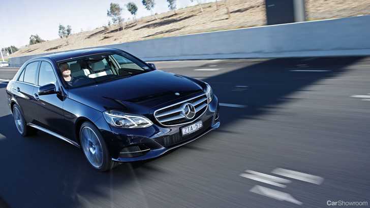 2013 MERCEDES-BENZ E300 4D SEDAN BLUETEC HYBRID