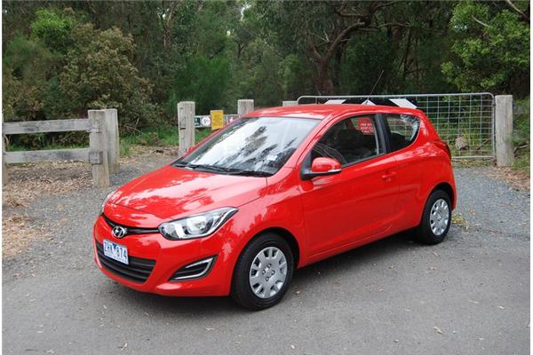 Review 2013 Hyundai i20 Review and Road Test