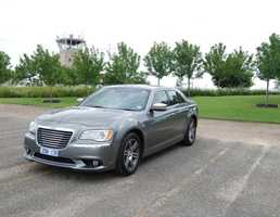 2013 CHRYSLER 300 4D SEDAN C
