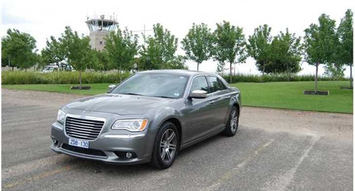2013 CHRYSLER 300 4D SEDAN C