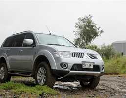 2012 MITSUBISHI CHALLENGER 4D WAGON 4X2