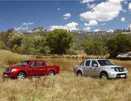 2012 NISSAN NAVARA