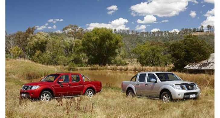 2012 NISSAN NAVARA