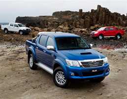 2011 TOYOTA HILUX