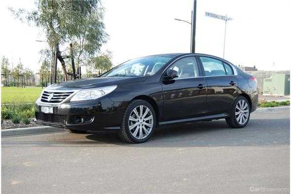 2011 RENAULT LATTITUDE 4D SEDAN 2.5 V6 LUXE