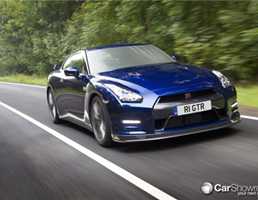 2011 NISSAN GT-R 2D COUPE PREMIUM