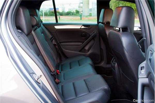 2010 VOLKSWAGEN GOLF 5D HATCHBACK R