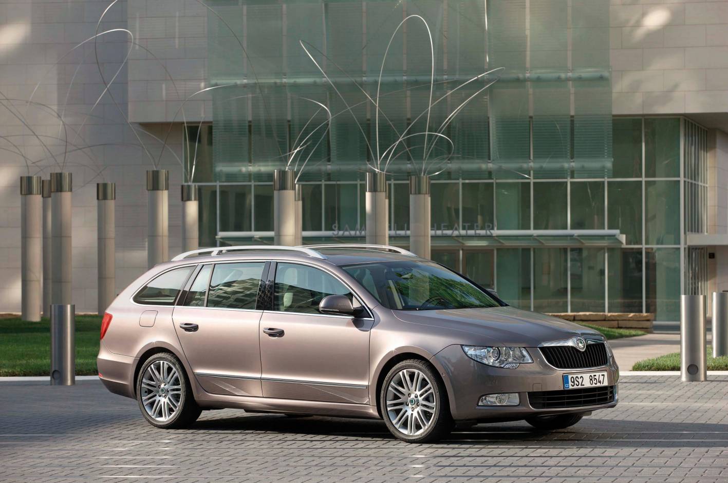 Review Skoda Superb Elegance Tdi Wagon Review And Road Test