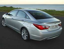 2010 HYUNDAI I45 4D SEDAN