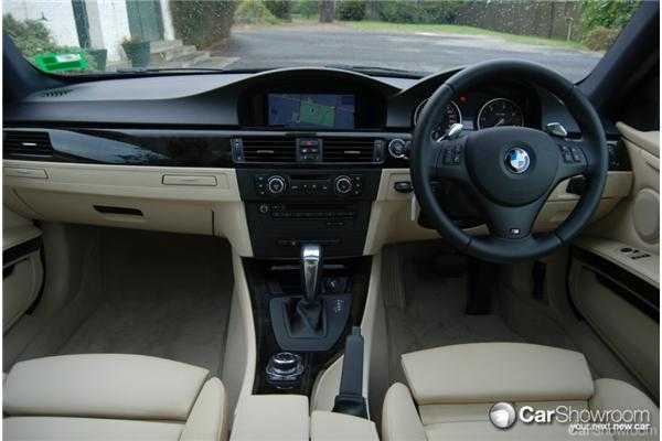 2010 BMW 3 2D COUPE 30D