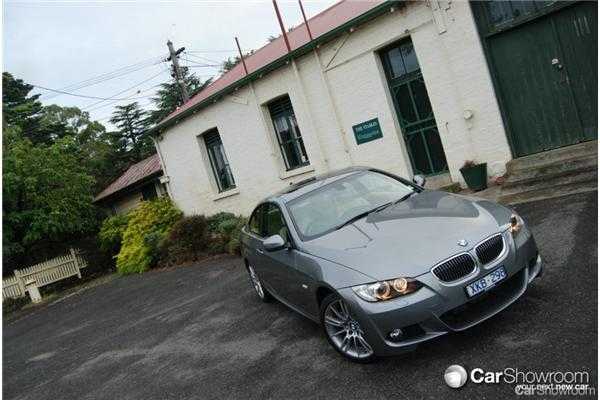 2010 BMW 3 2D COUPE 30D