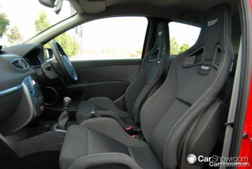 2010 RENAULT CLIO 3D HATCHBACK SPORT 197 F1 TEAM R27