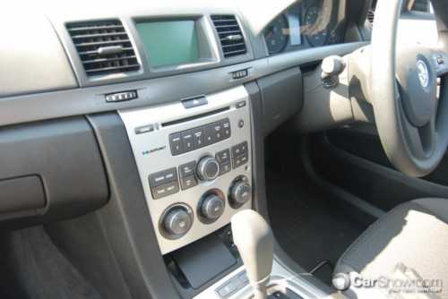 2009 HOLDEN COMMODORE OMEGA DUAL FUEL