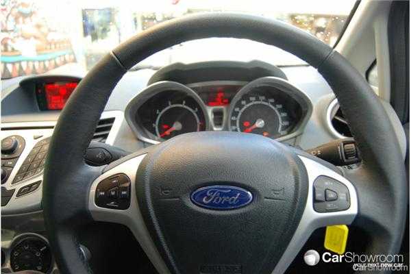 2009 FORD FIESTA