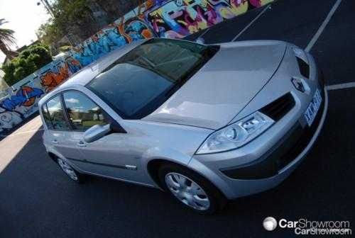 2009 RENAULT MEGANE