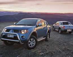 2009 MITSUBISHI PAJERO