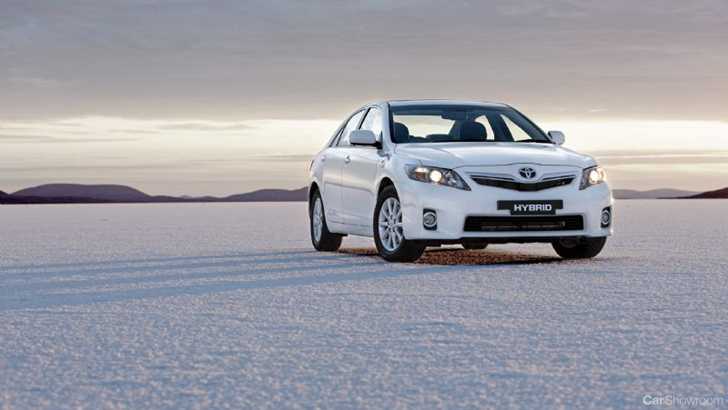 2010 TOYOTA CAMRY
