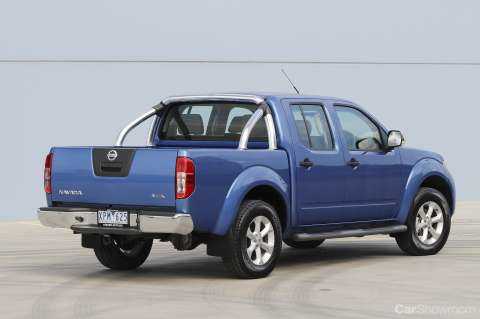 2010 NISSAN NAVARA DUAL CAB P/UP ST-X 4X4