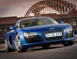 2010 AUDI R8