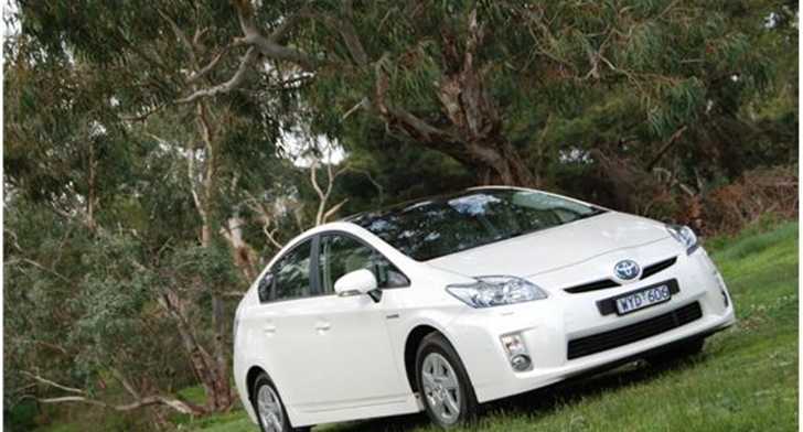2010 TOYOTA PRIUS 5D HATCHBACK