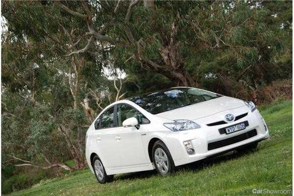 2010 TOYOTA PRIUS 5D HATCHBACK