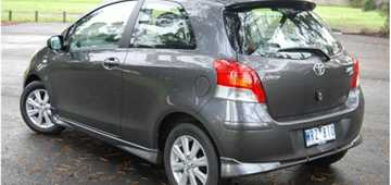 2010 TOYOTA TARAGO