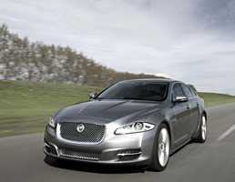 2010 JAGUAR XJ 4D SEDAN