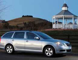 2010 SKODA OCTAVIA