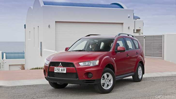 2010 MITSUBISHI OUTLANDER