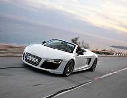 2010 AUDI R8 2D COUPE