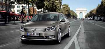 2010 VOLKSWAGEN PASSAT