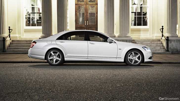 2010 MERCEDES-BENZ
