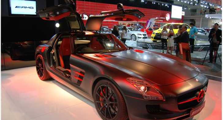 2010 MERCEDES-BENZ SLS
