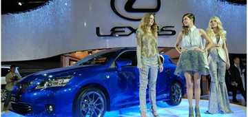 2010 LEXUS