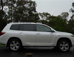 2010 TOYOTA KLUGER