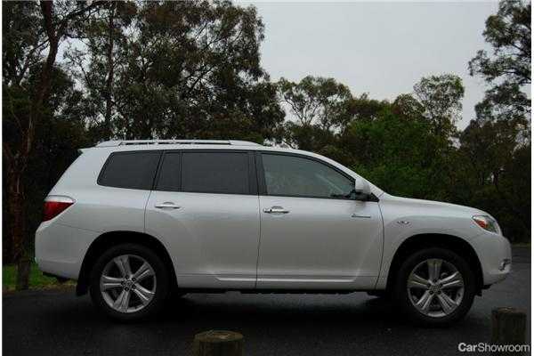 2010 TOYOTA KLUGER