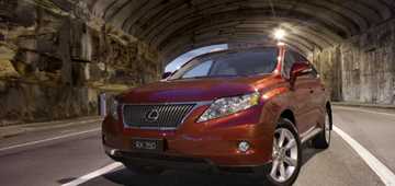 2010 LEXUS