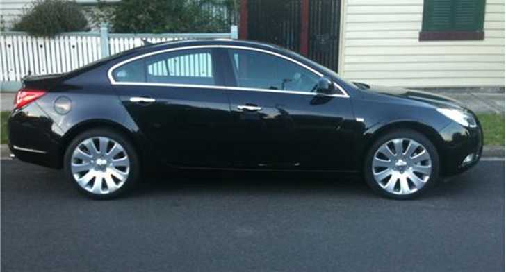 2010 HOLDEN