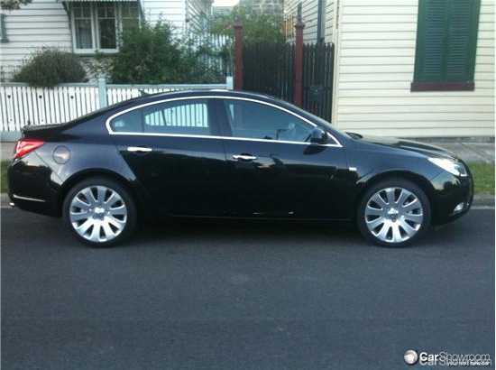 2010 HOLDEN