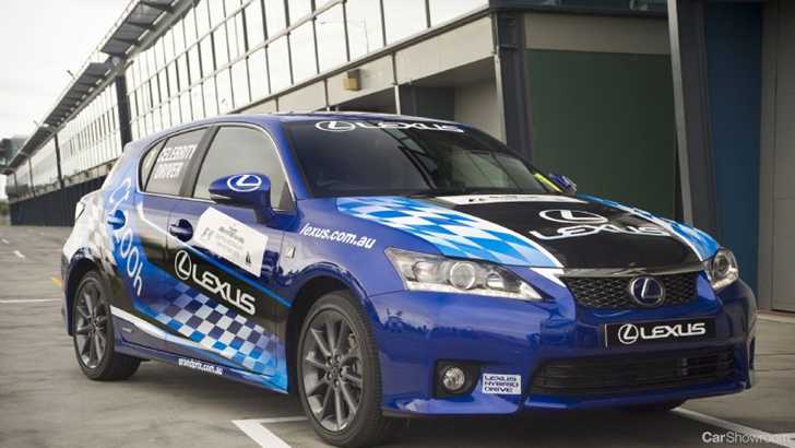 2010 LEXUS