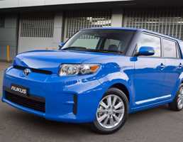 2011 TOYOTA RUKUS