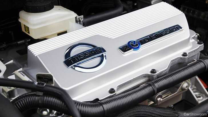 2011 NISSAN