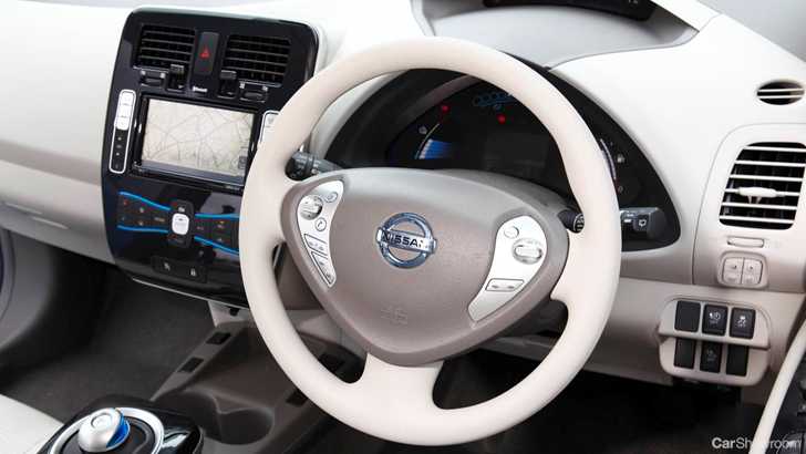 2011 NISSAN