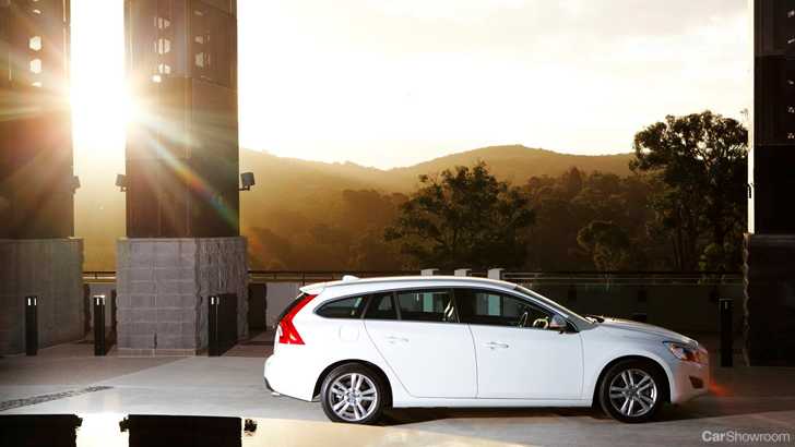 2011 VOLVO