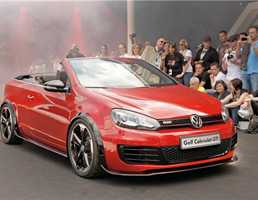 2011 VOLKSWAGEN GOLF