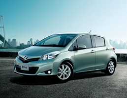 2011 TOYOTA YARIS
