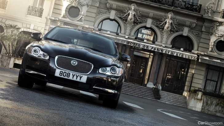 2011 JAGUAR XF 4D SEDAN